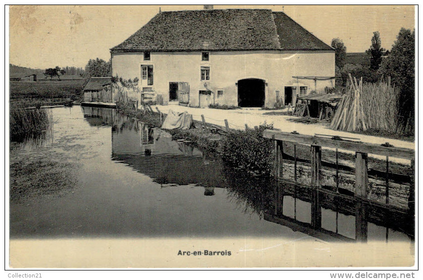 ARC EN BARROIS .... UNE FERME