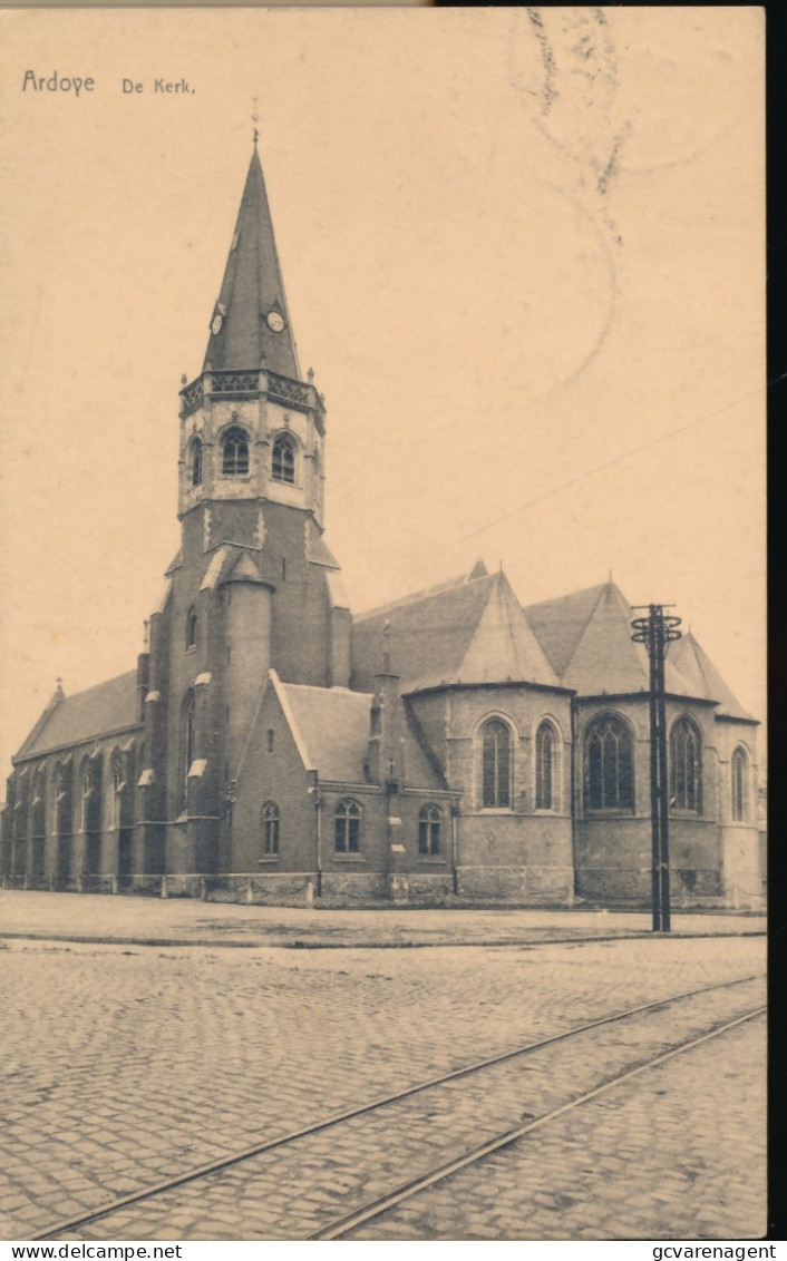 ARDOOIE      DE KERK