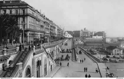 A614 Algeria Algiers Alger Boulevard de Republique et Rampes postcard