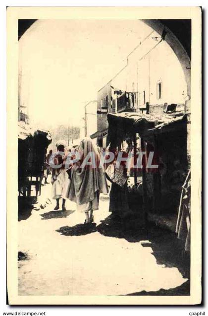 CPA Une Rue de Biskra
