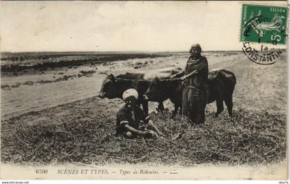 CPA ALGERIA Types de Bedouins - Scenes et Types (1146562)