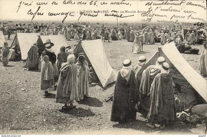 CPA Scenes Types Sur un Marche Arabe