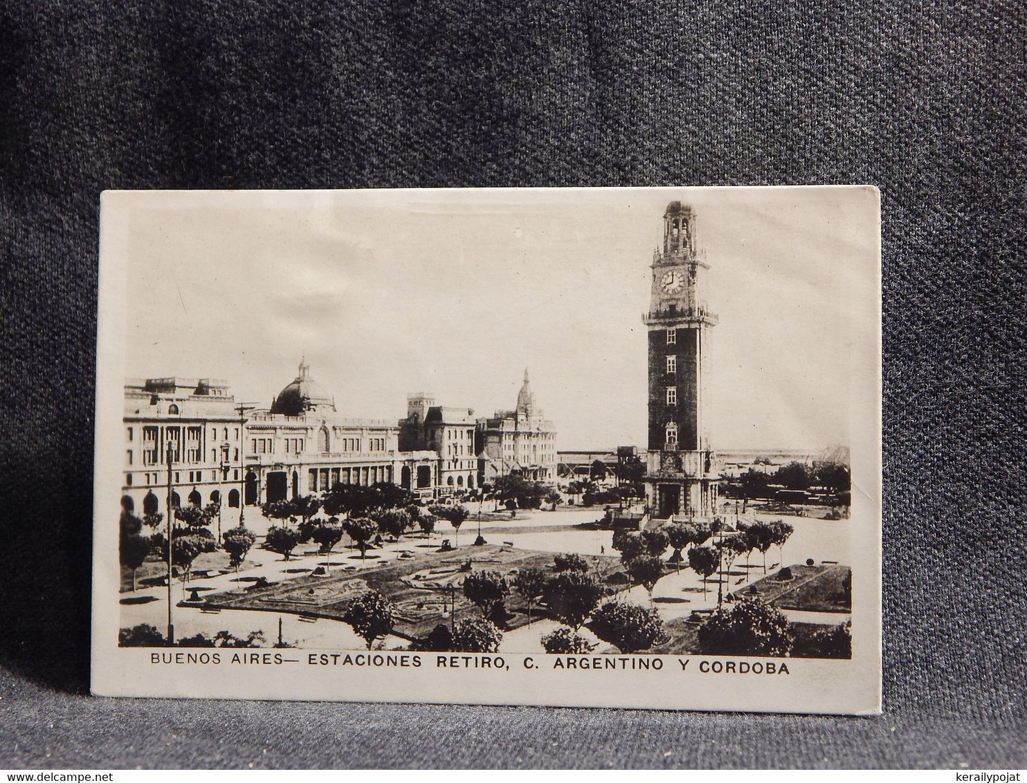 Argentina Buenos Aires Estaciones Retiro -26__(7266)