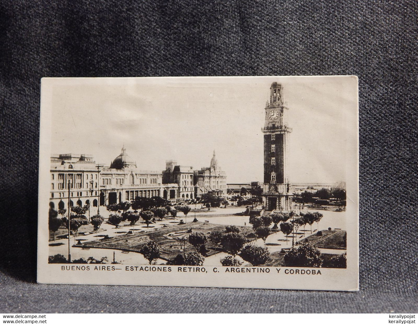 Argentina Buenos Aires Estaciones Retiro -26__(7266)