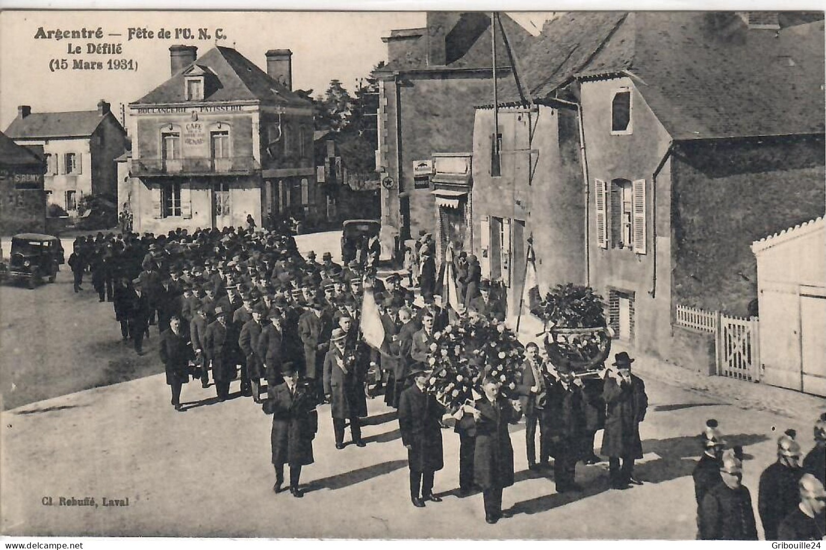 ARGENTRE   LE DEFILE