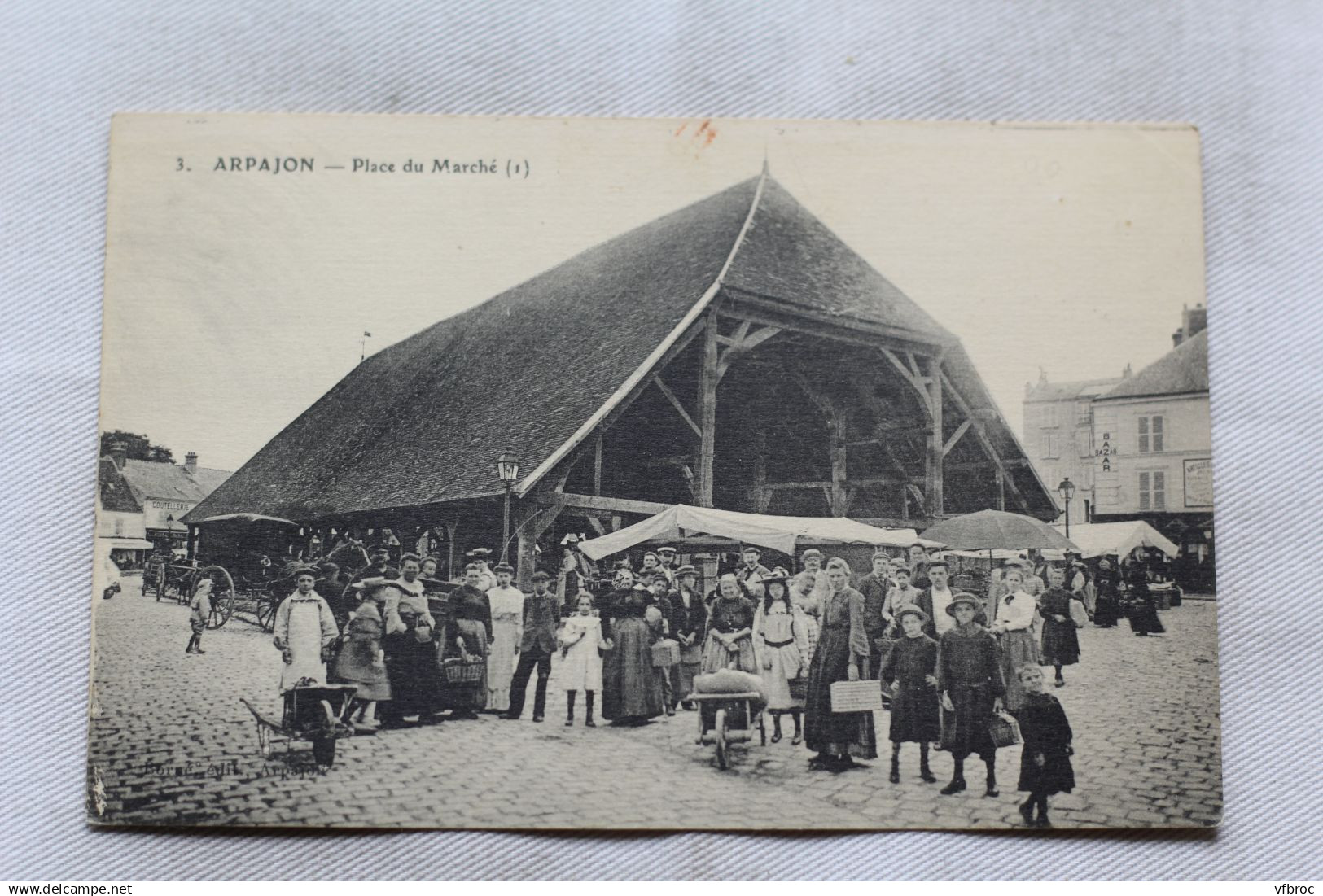 Arpajon, place du marché, Essonne 91