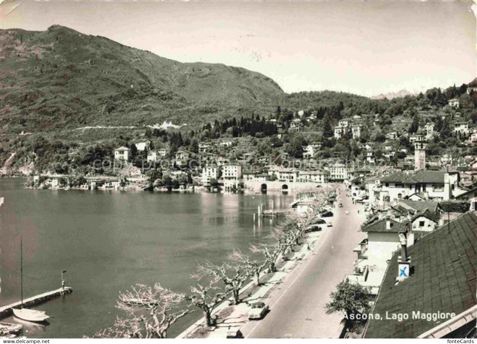 Ascona Lago Maggiore TI Lago-Maggiore Seepromenade Bergpanorama Bootsanleger Kir