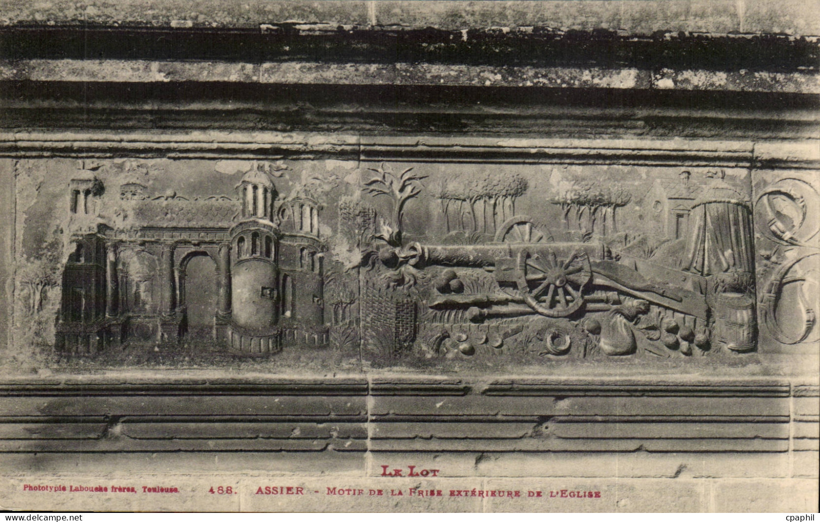 Assier - L'Eglise Motif de la frise exterieure de l'eglise Canon - CPA