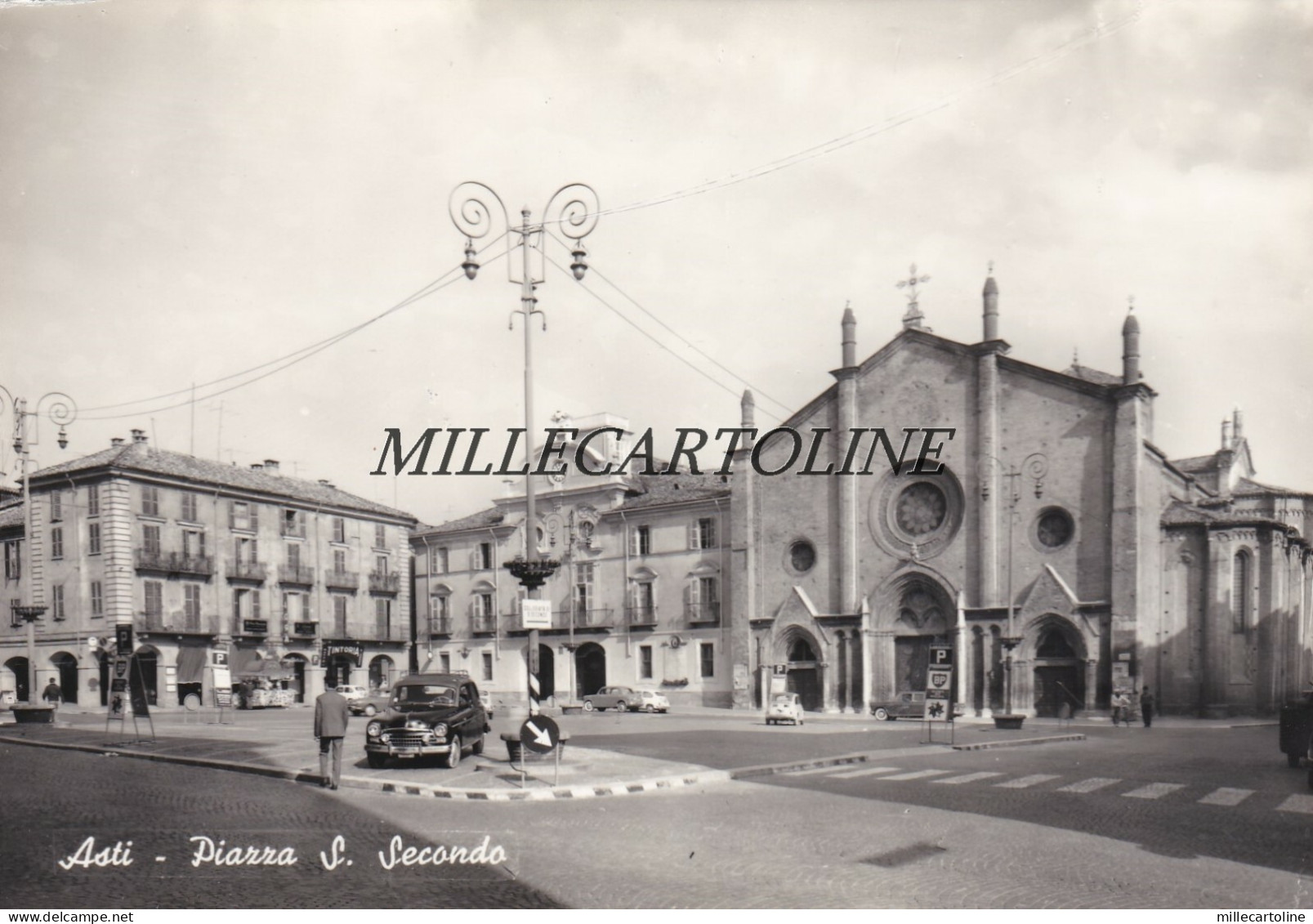 ASTI:  Piazza S. Secondo