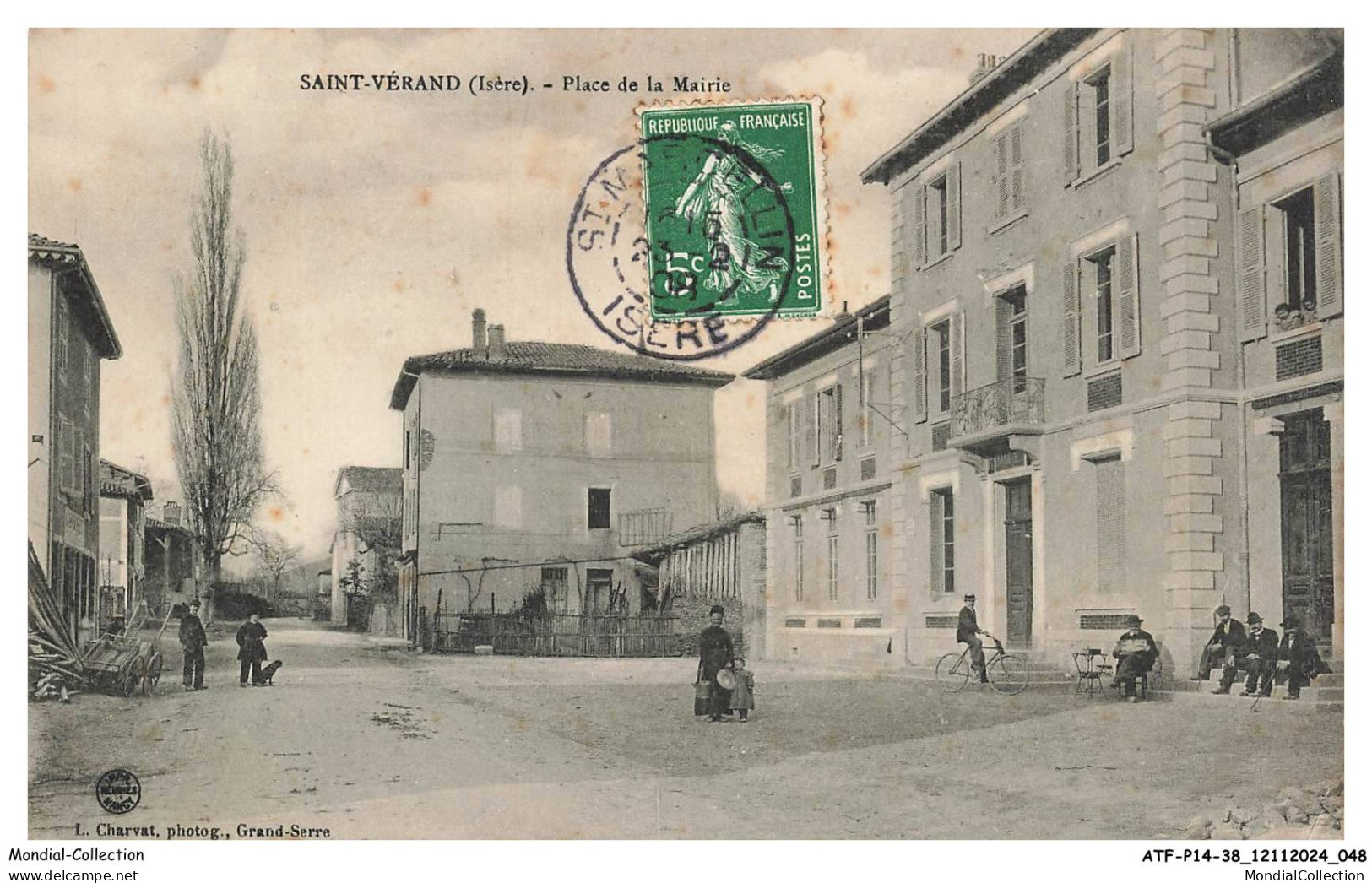 ATFP14-0919-38 - SAINT-VERAND - Place de la mairie