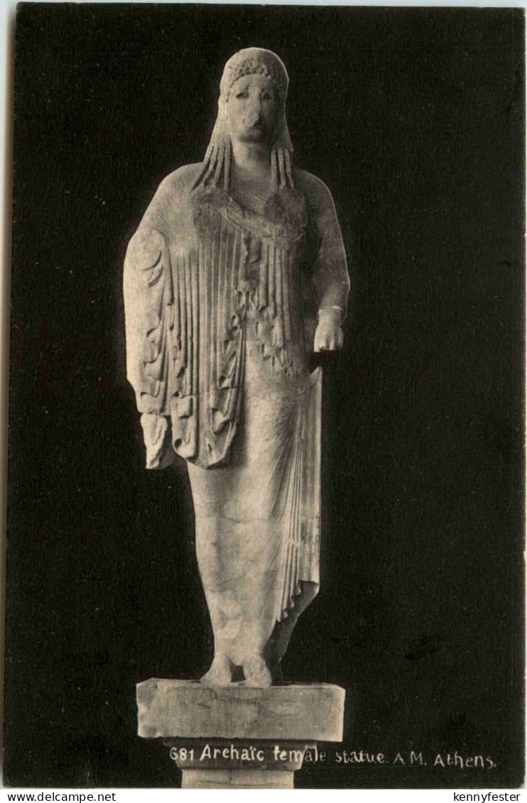 Athenes - Temple statue