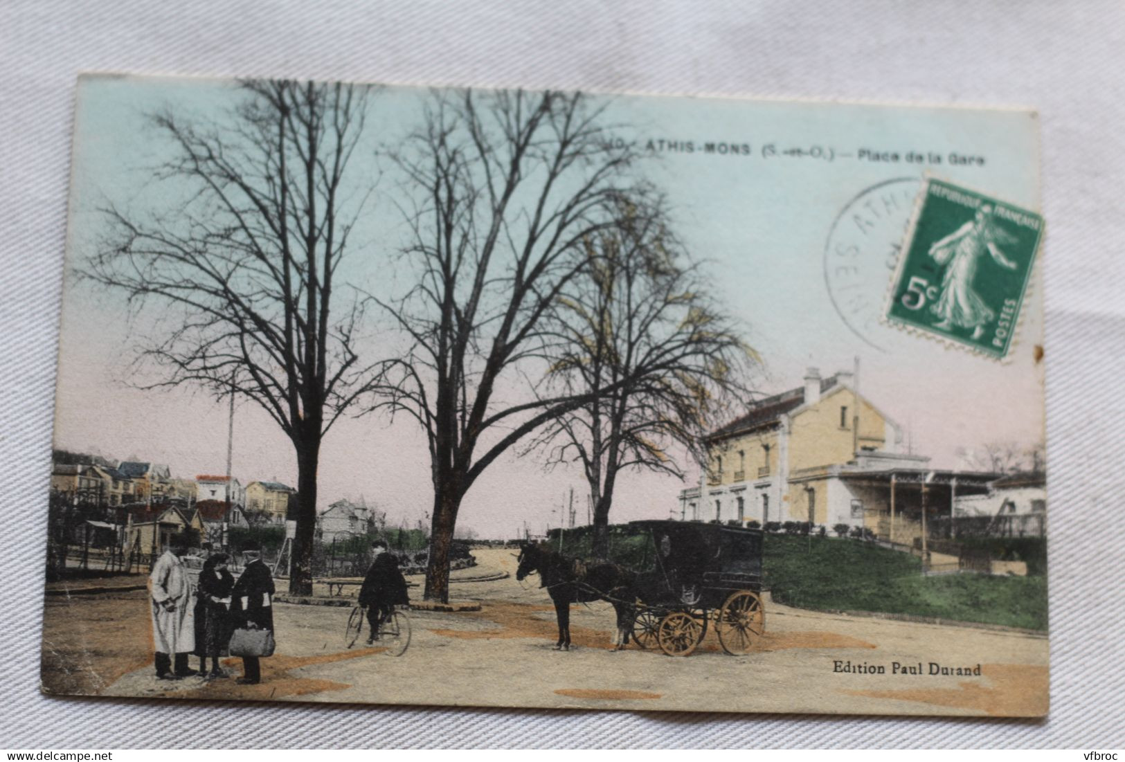 Athis Mons, place de la gare, Essonne 91