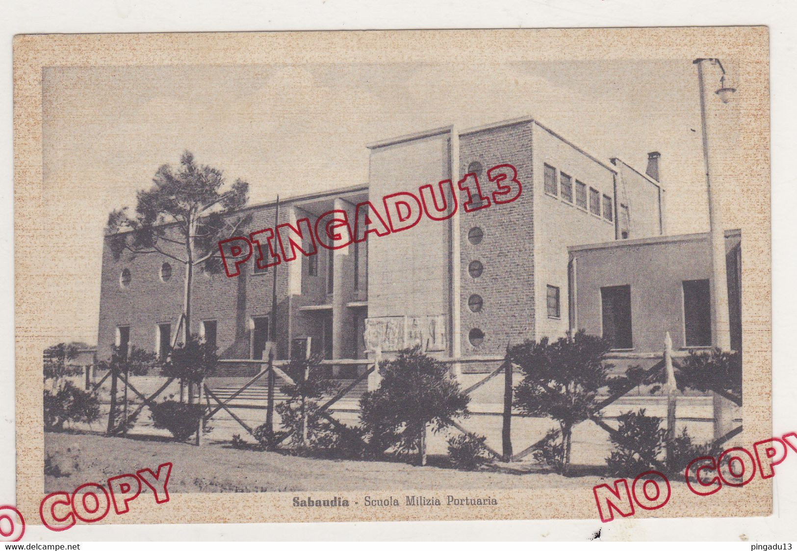 Au plus rapide Sabaudia Scuola Milizia Portuario Fascisme ?