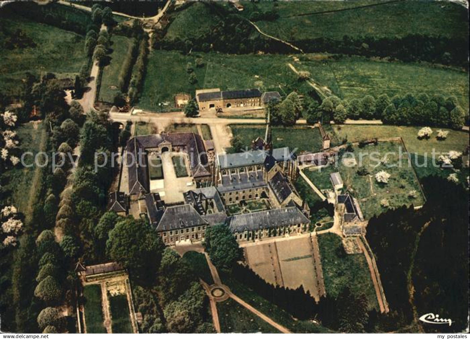 Aubel Fliegeraufnahme Abbaye Notre-Dame Val Dieu