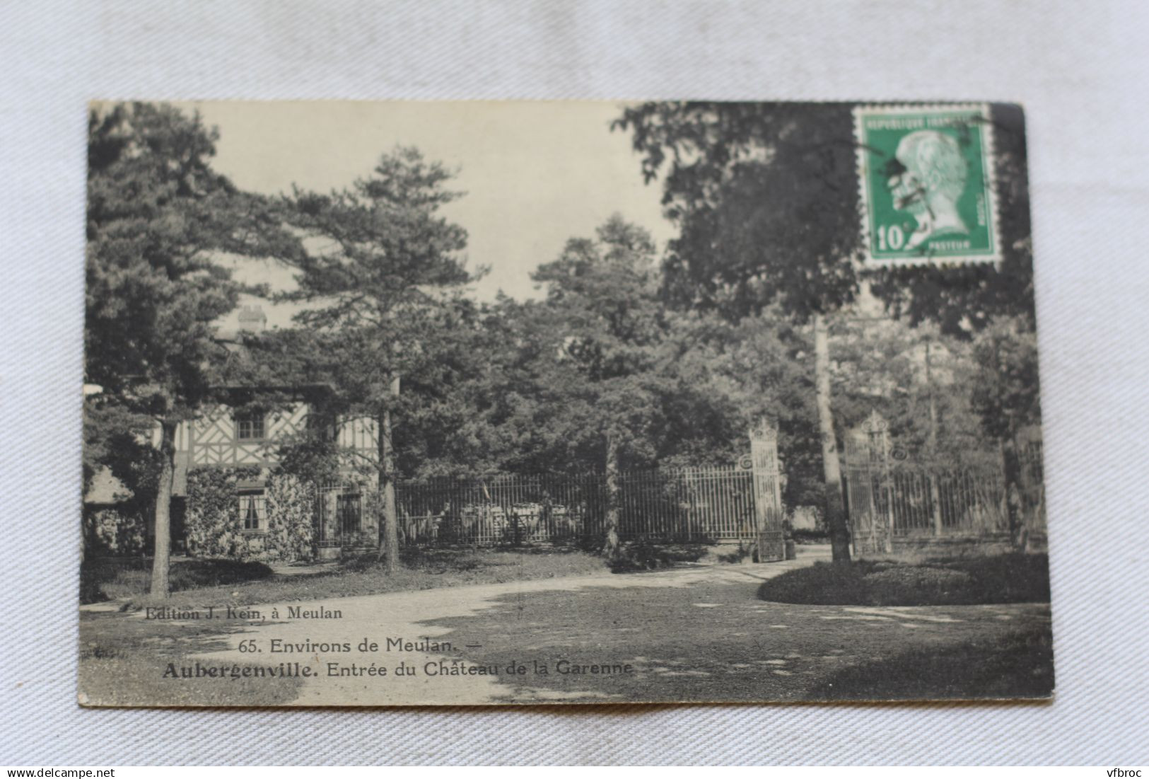 Aubergenville, entrée du château de la Garenne, Yvelines 78
