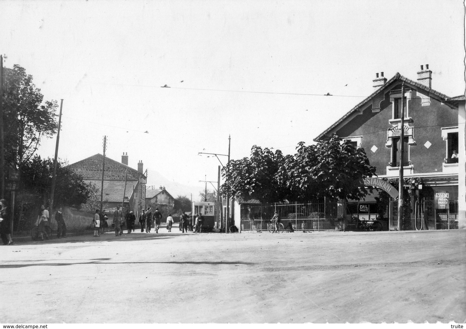 AUBIERE TERMINUS DU TRAM RESTAURANT TRAMWAY