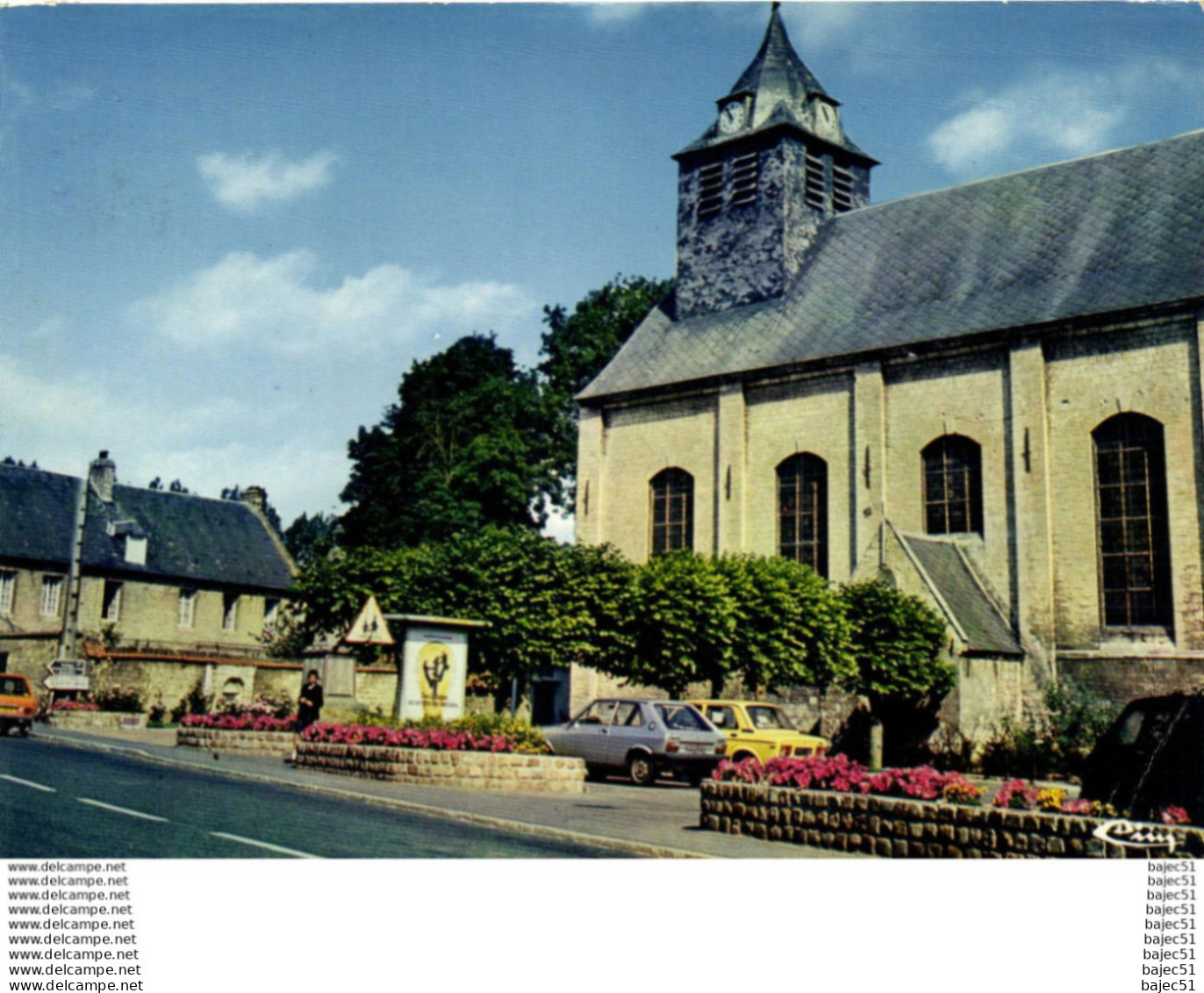 Aubigny en Artois - l'église "autos"