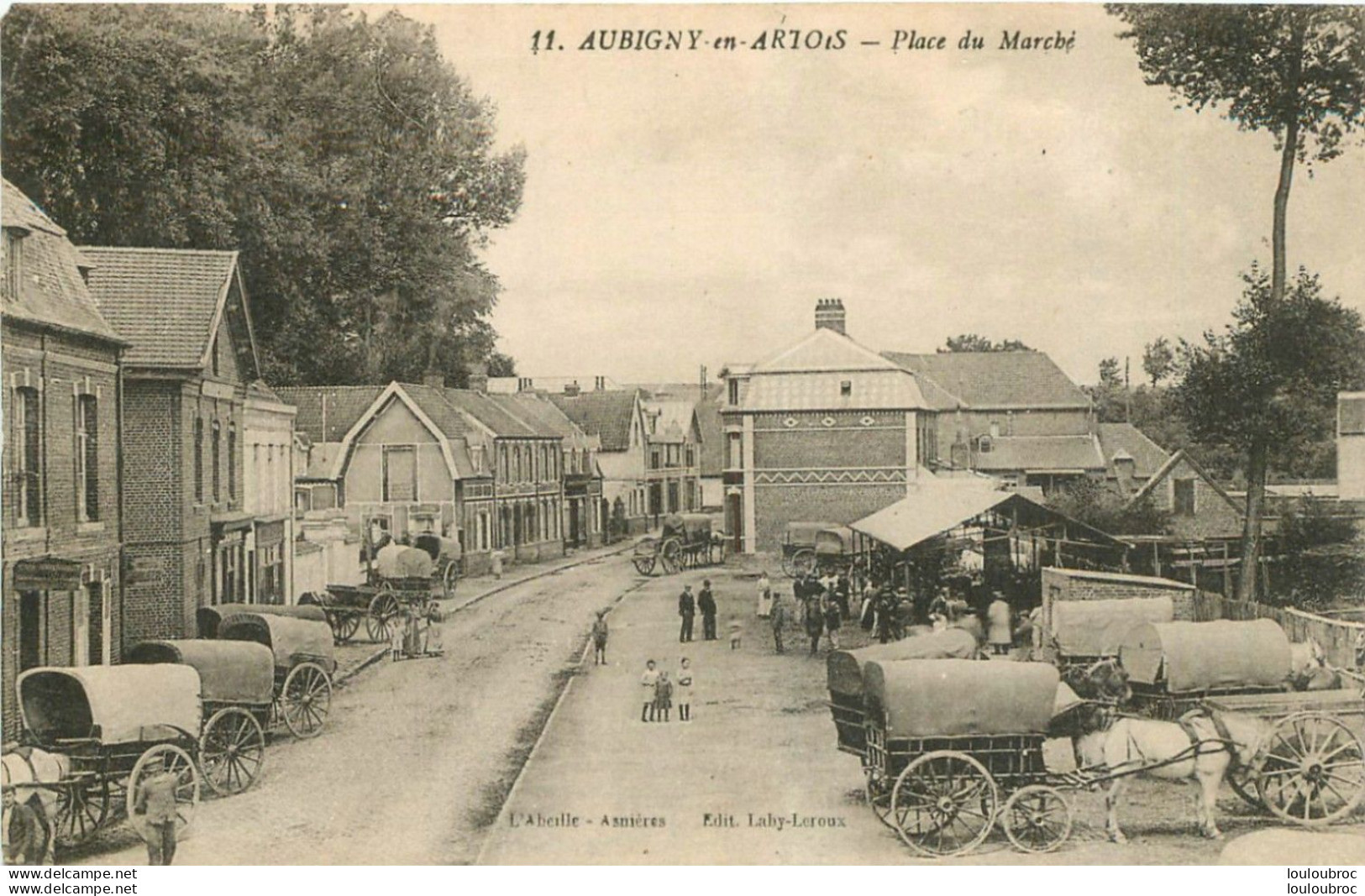 AUBIGNY EN ARTOIS PLACE DU MARCHE