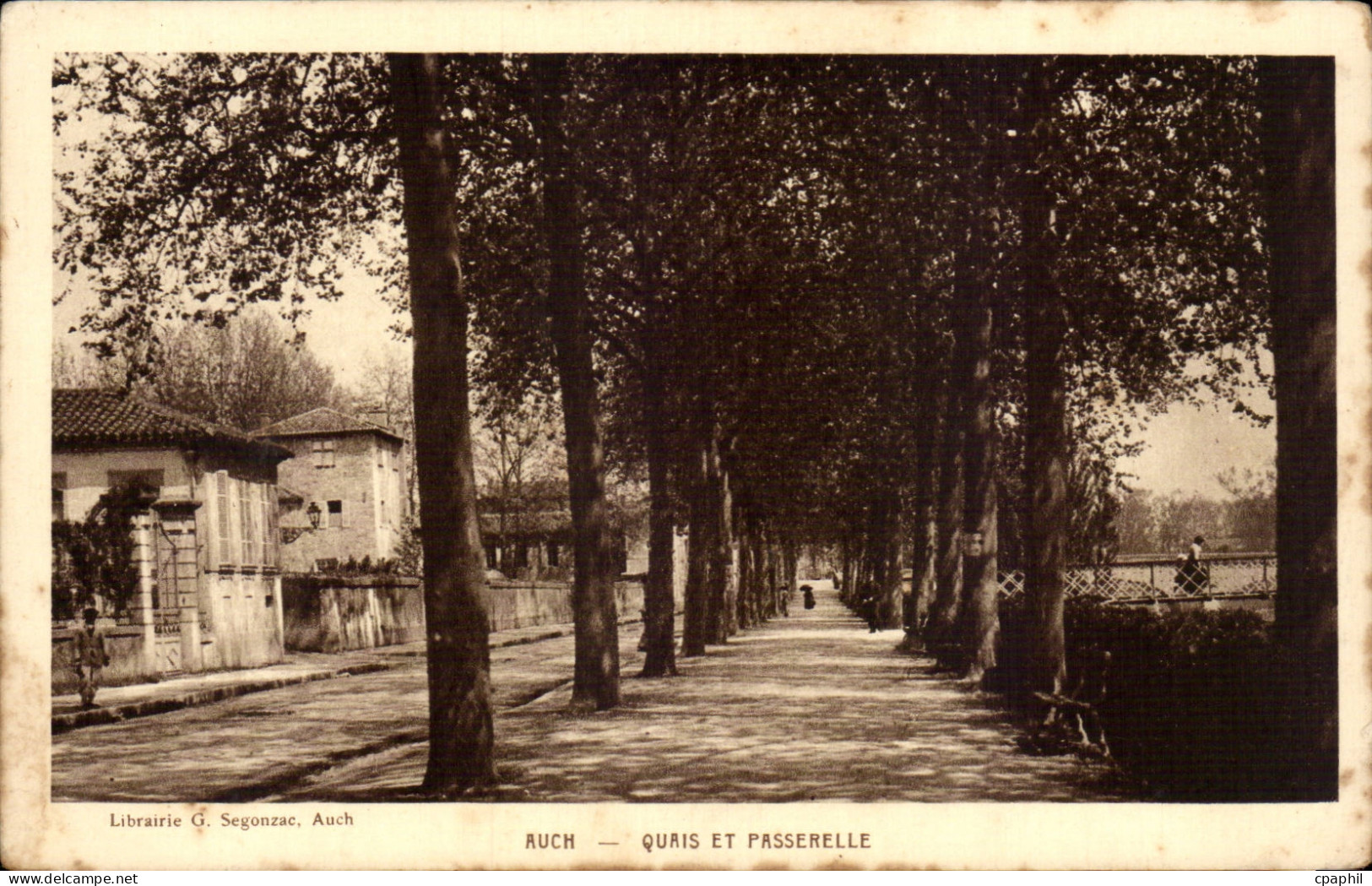 Auch - Quais et Passerelle - CPA