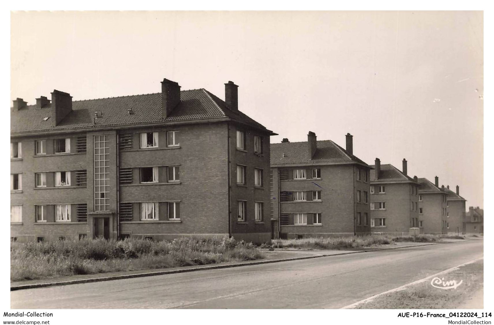 AUEP16-1136-59 - SECLIN - boulevard hentges