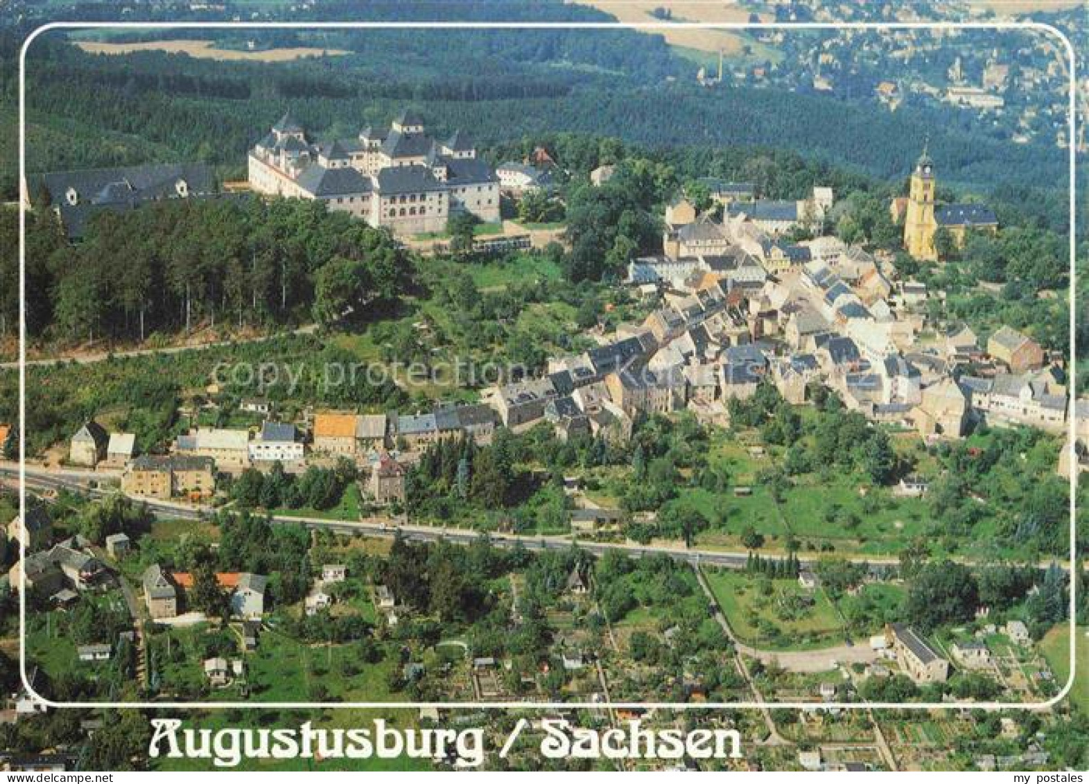 Augustusburg Blick auf den Ort und Schloss Augustusburg