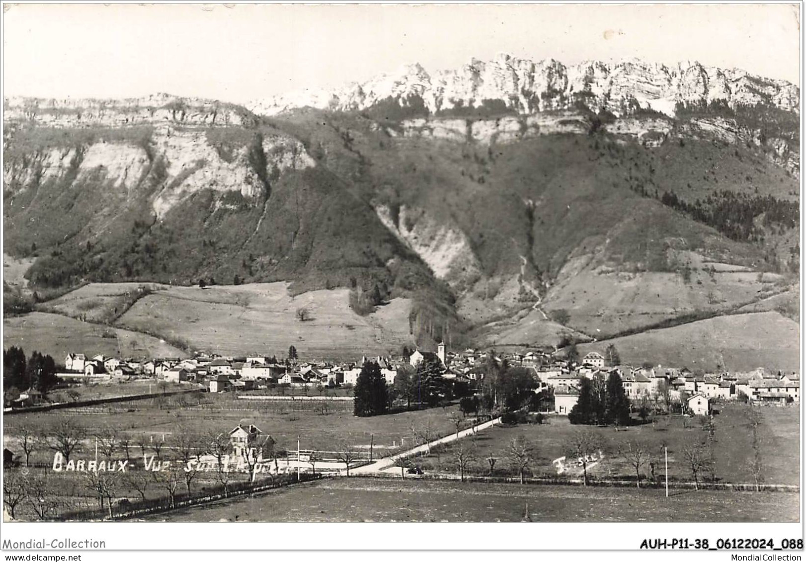 AUHP11-0983-38 - BARRAUX - vue panoramique