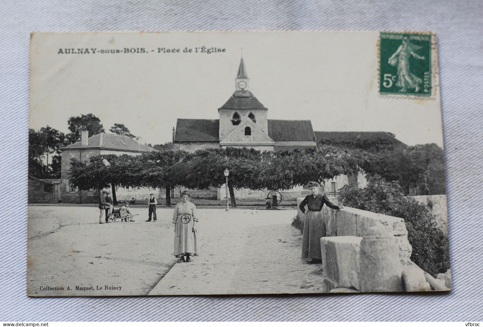 Aulnay sous Bois, place de l'église, Seine saint Denis 93