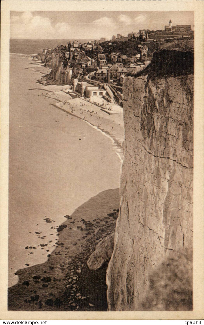 Ault - Les Falaises - CPA