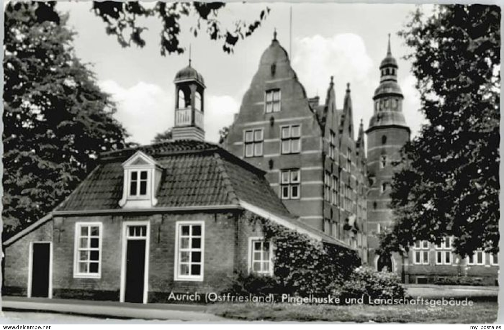 Aurich Ostfriesland Pingelhuske Landschaftsgebaeude