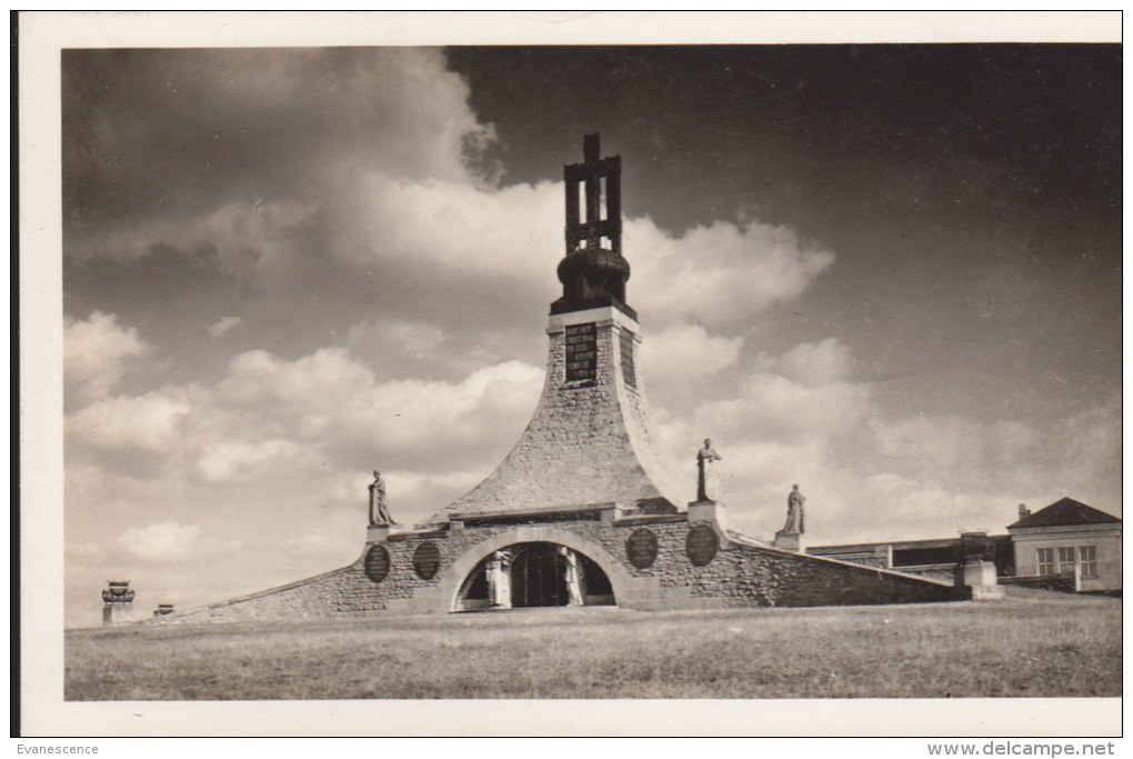 AUSTERLITZ  //////   REF   OCT 403