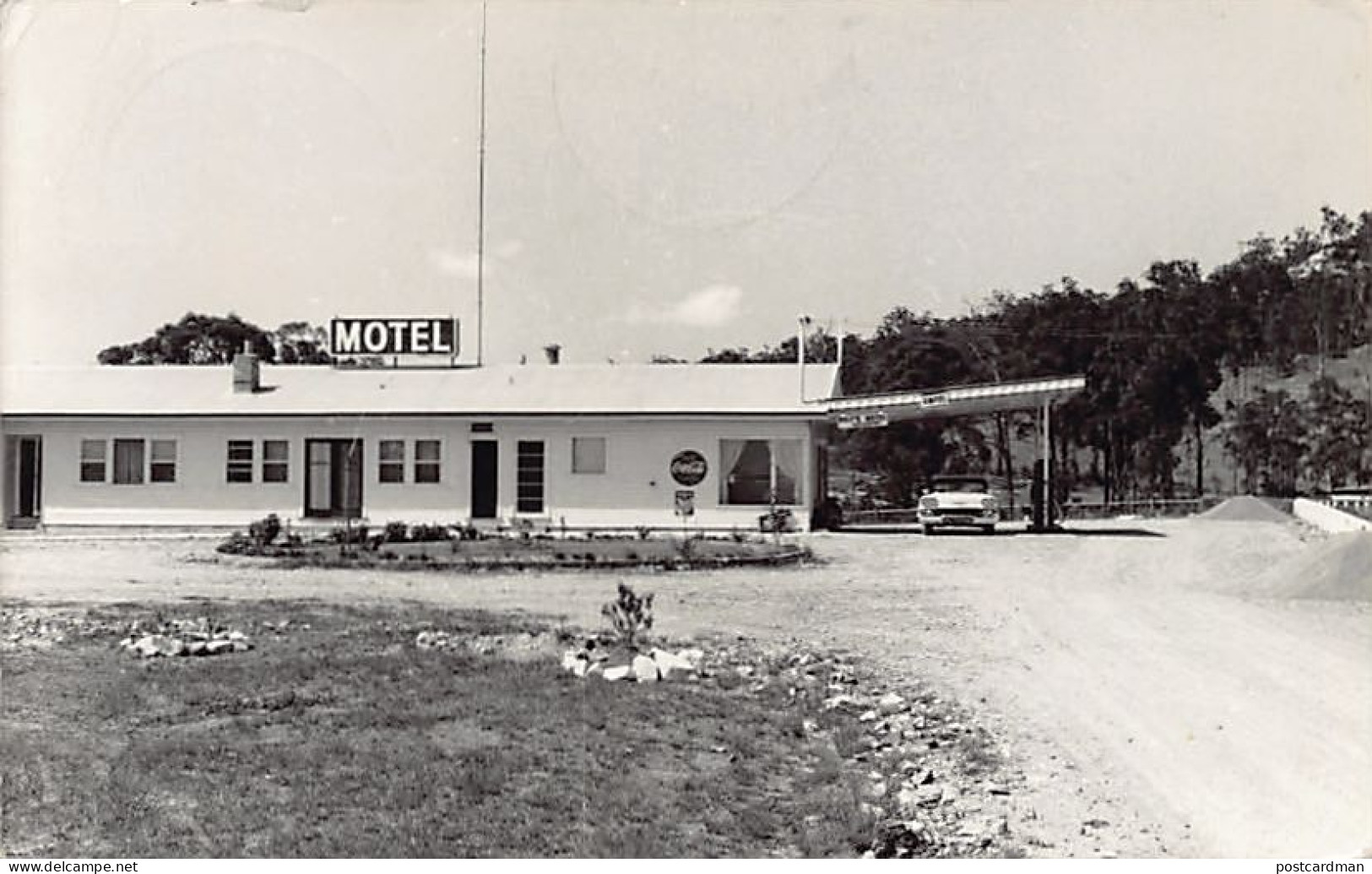 Australia - BULANDELAH (NSW) Relf's Motel - REAL PHOTO J. H. Laredo - Publ. J. Laredo & Co.