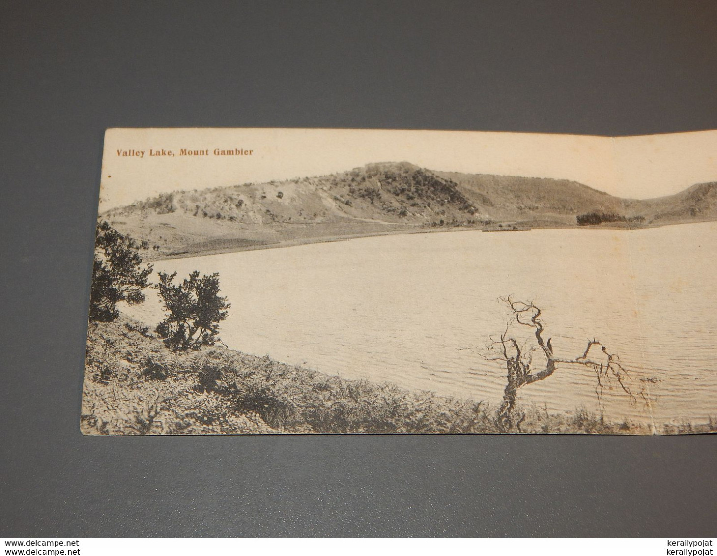 Australia Mount Gambier Valley Lake__(11039)