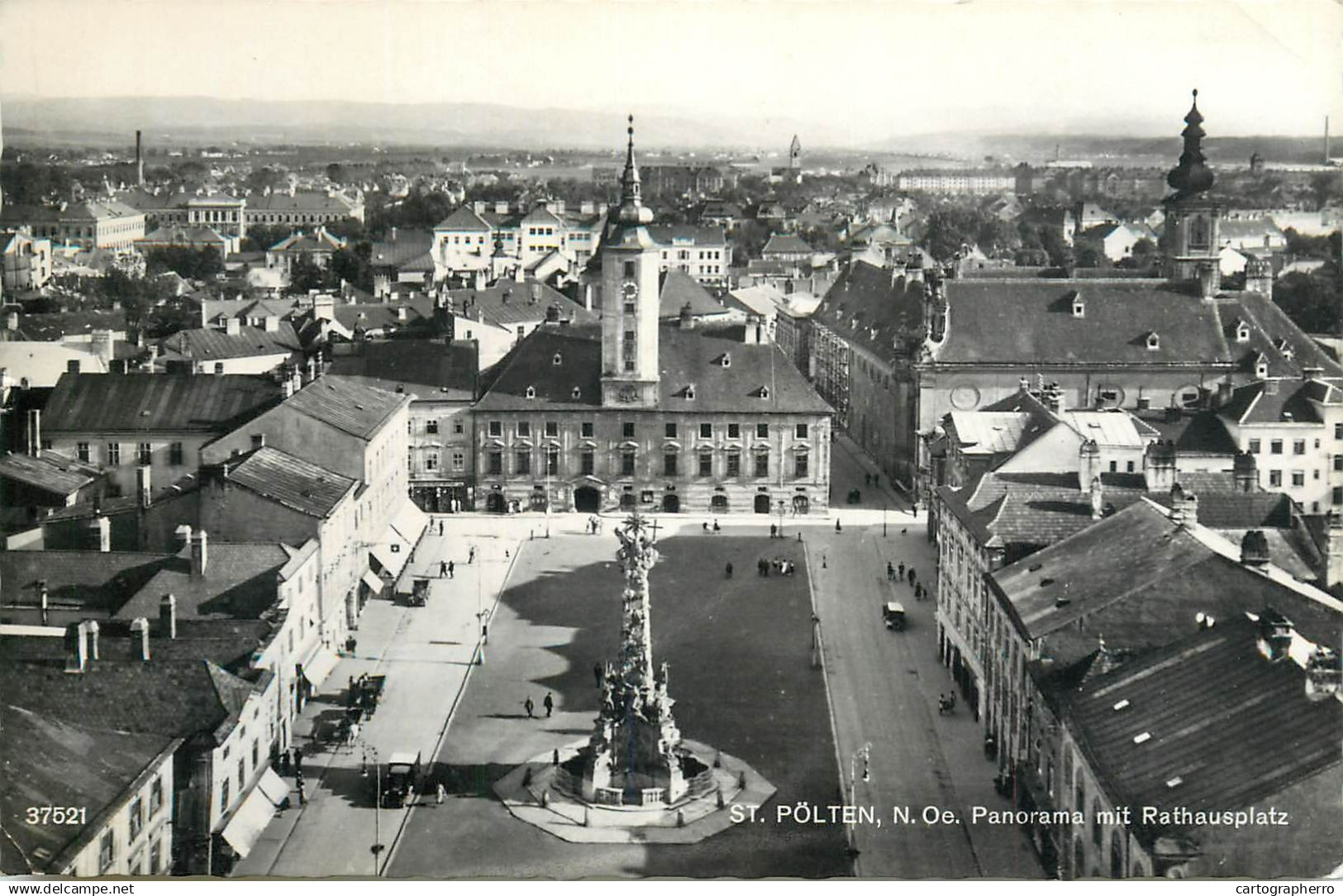 Austria St Polten Panorama mit Rathausplatz