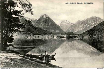 Achensee gegen Pertisau