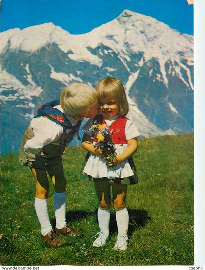 CPM Enfants Folklore