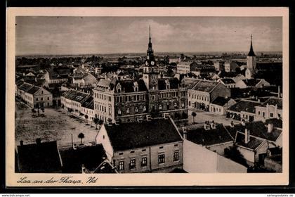 AK Laa an der Thaya, Panorama mit Rathaus und Kirche