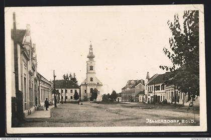 AK Jennersdorf, Ortspartie mit Blick zur Kirche