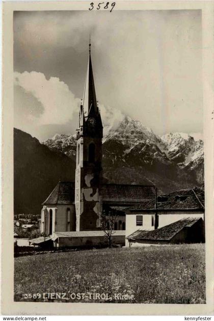 Lienz, Kirche