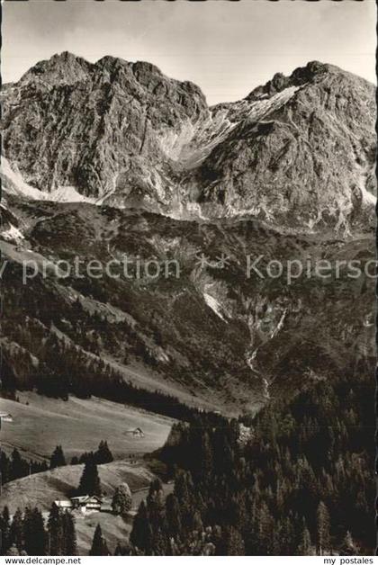 Mittelberg Kleinwalsertal Alpengasstaette Bergheim