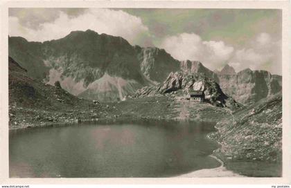 Eduard-Pichl-Huette 1960m Wolayersee Lesachtal AT mit Wolayersee