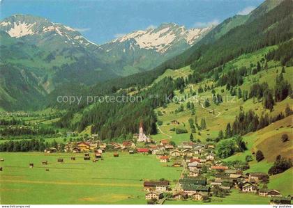 Holzgau Ausserfern Lechtal Tirol AT Ortsansicht Lechtal Laerchspitze Rappenspitz