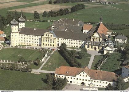 Stams Fliegeraufnahme Zisterzienser-Stift