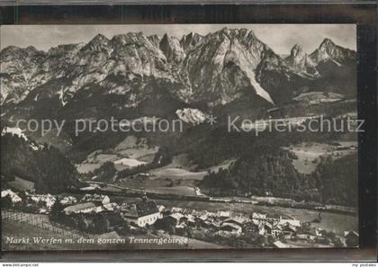 Markt Werfen mit Tennengebirge