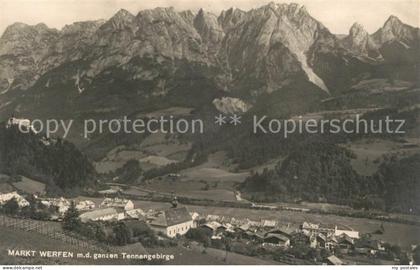 Markt Werfen mit Tennengebirge
