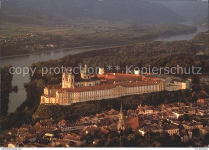 Melk Donau Stift Melk Wachau Fliegeraufnahme