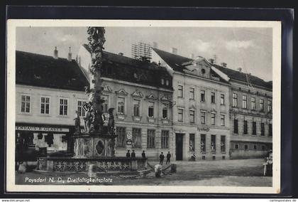 AK Poysdorf /N. D., Dreifaltigkeitsplatz, Sparkasse, Brunnen