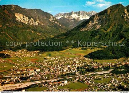 Ferlach Kaernten im Rosental mit Koschuta Karwendelgebirge Fliegeraufnahme