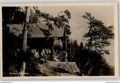 52067345 - Werfen