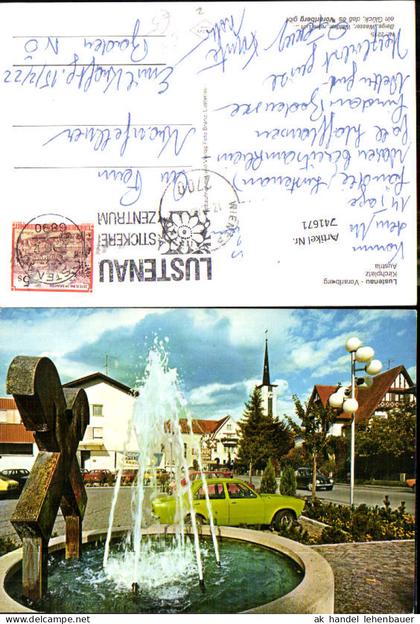 741671 Lustenau Kirchplatz m. Brunnen VW Käfer