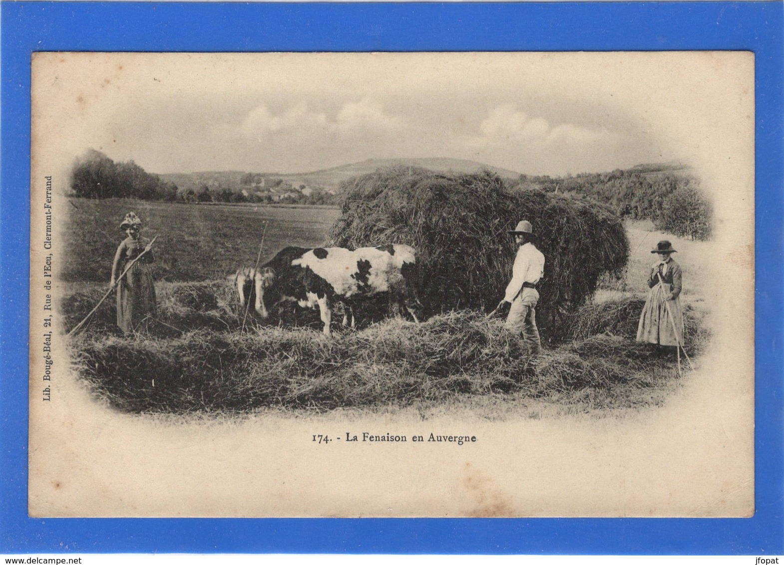 AUVERGNE - la Fenaison en Auvergne